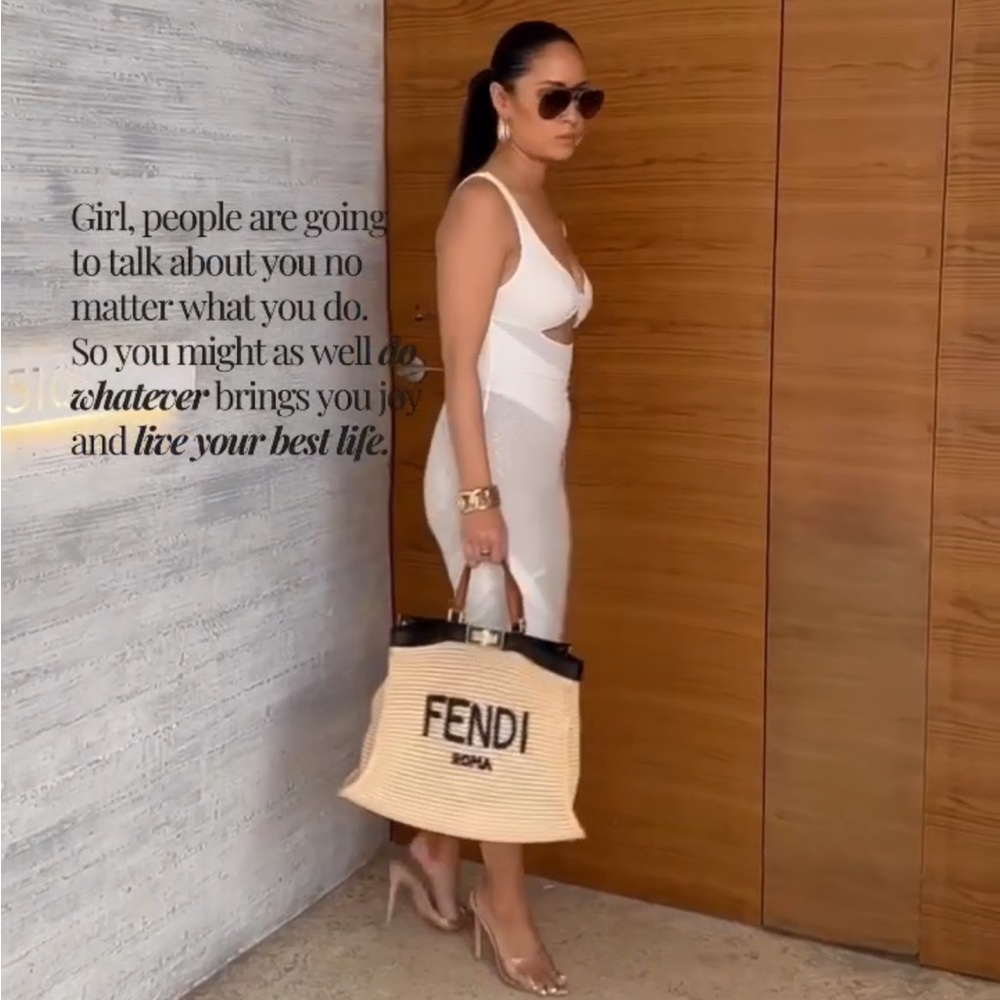 Fendi Raffia logo Peekaboo X-Tote - Picture 16 of 17
